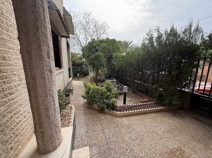 Image No.8-Villa de 4 chambres à vendre à Elda
