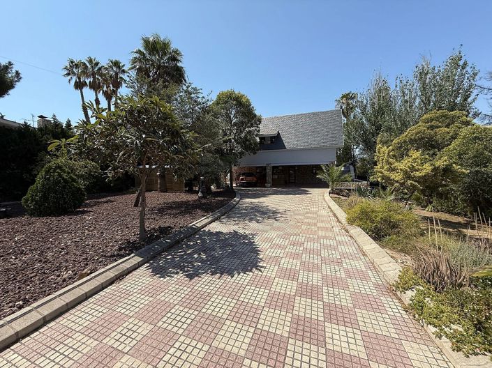 Image No.20-4 Bed Villa for sale