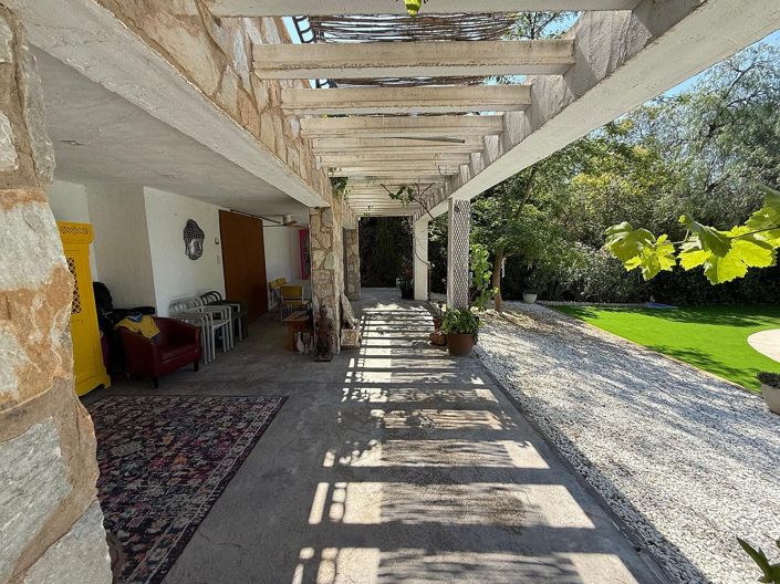 Image No.23-4 Bed Villa for sale