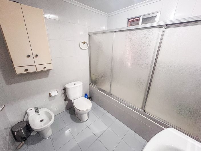 Image No.20-4 Bed Country House for sale