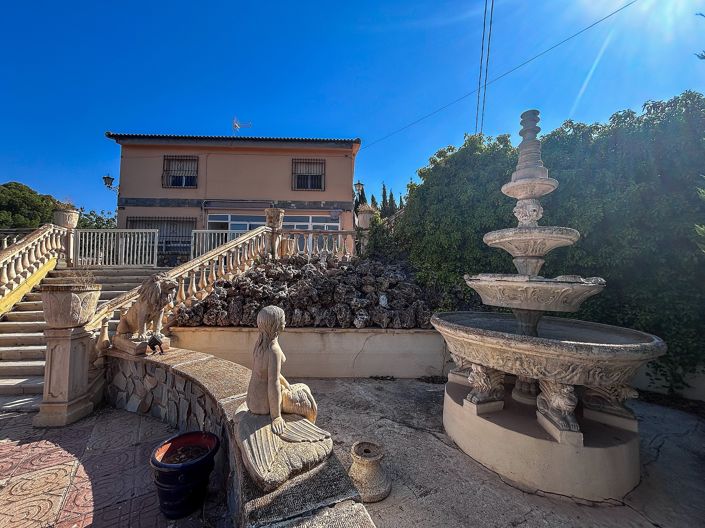 Image No.3-4 Bed Country House for sale