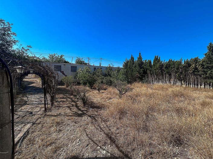 Image No.40-4 Bed Country House for sale