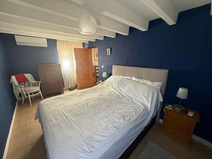 Image No.44-5 Bed Country House for sale