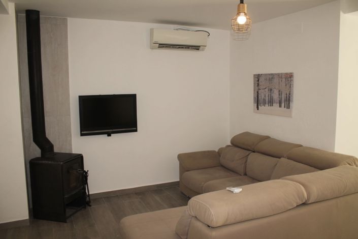 Image No.15-4 Bed Country House for sale