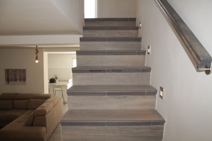 Image No.25-4 Bed Country House for sale