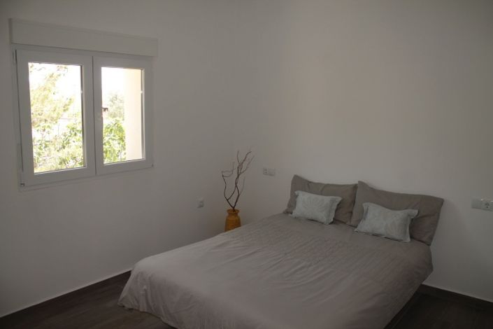 Image No.33-4 Bed Country House for sale
