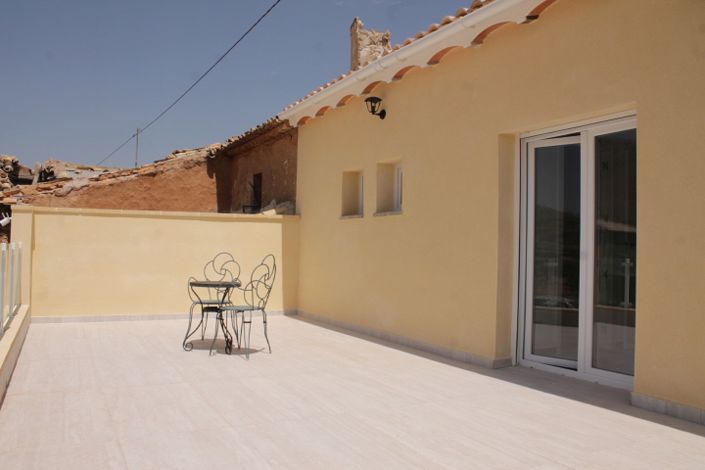 Image No.8-4 Bed Country House for sale