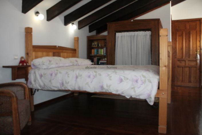 Image No.30-2 Bed Village House for sale