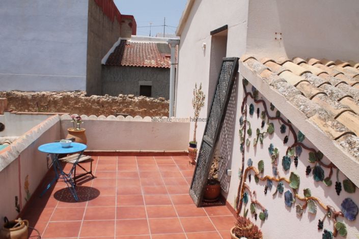 Image No.7-2 Bed Village House for sale