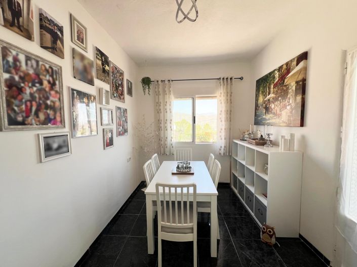 Image No.13-4 Bed Villa for sale