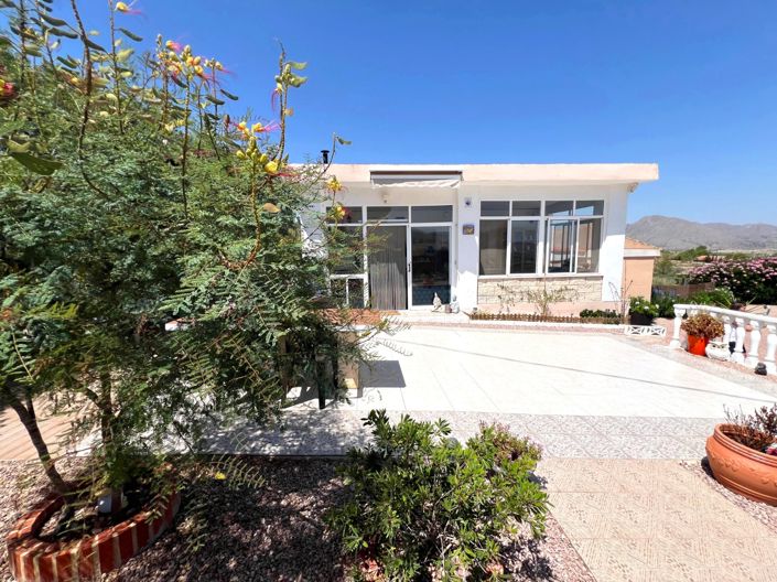 Image No.3-4 Bed Villa for sale