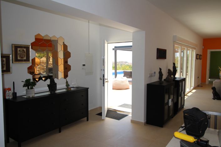 Image No.42-4 Bed Villa for sale