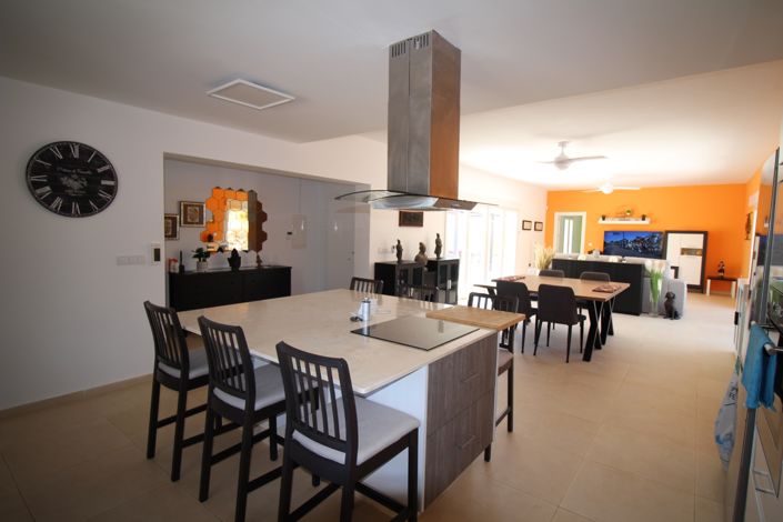 Image No.48-4 Bed Villa for sale