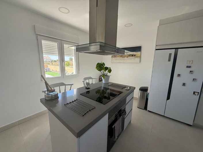 Image No.18-3 Bed Villa for sale