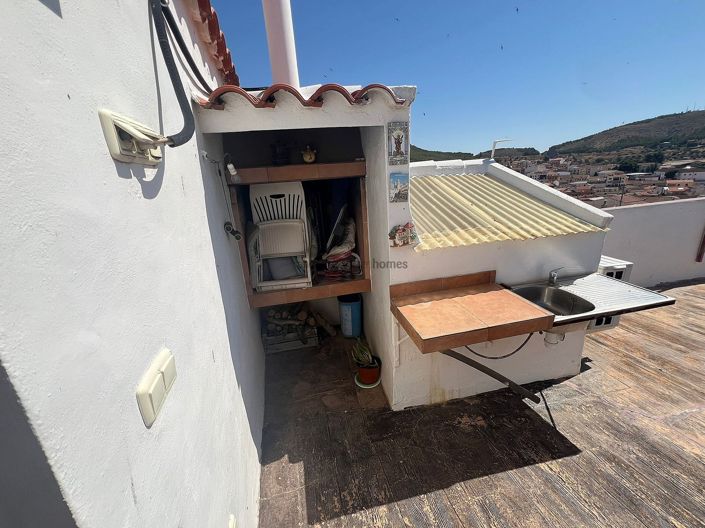 Image No.38-3 Bed Townhouse for sale