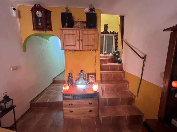 Image No.6-3 Bed Townhouse for sale