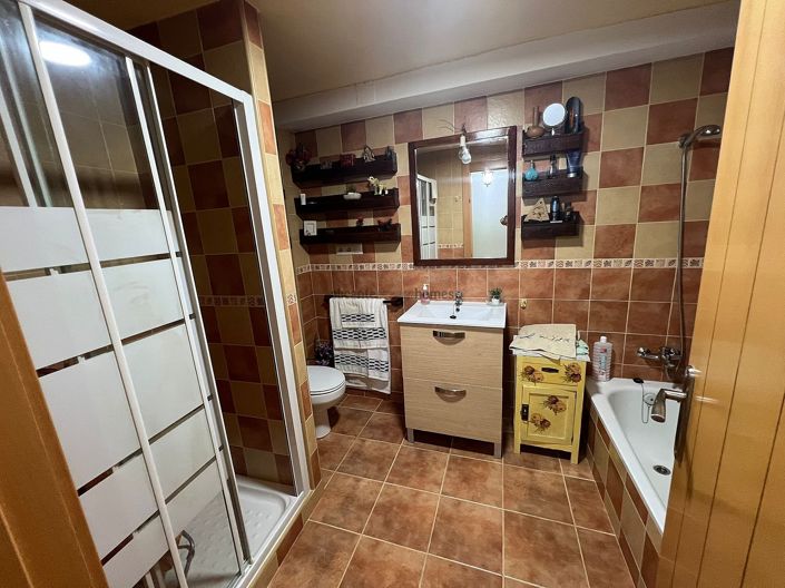 Image No.8-3 Bed Townhouse for sale