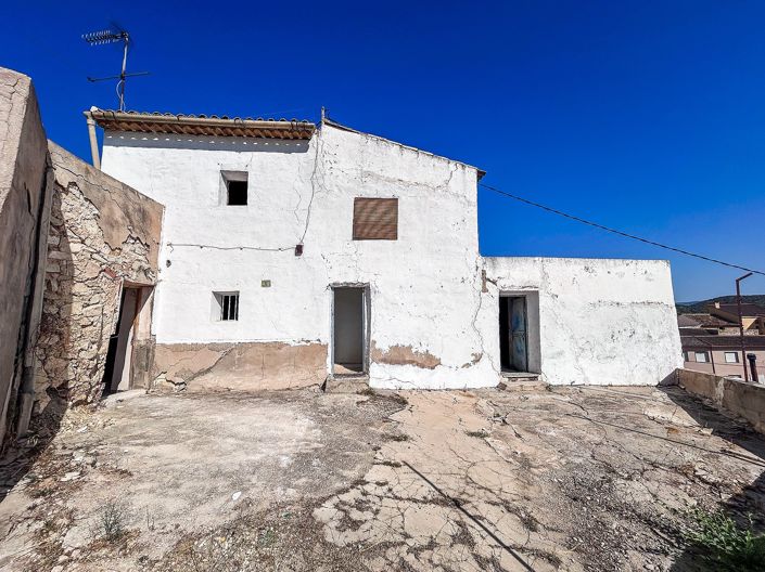 Image No.1-6 Bed Village House for sale