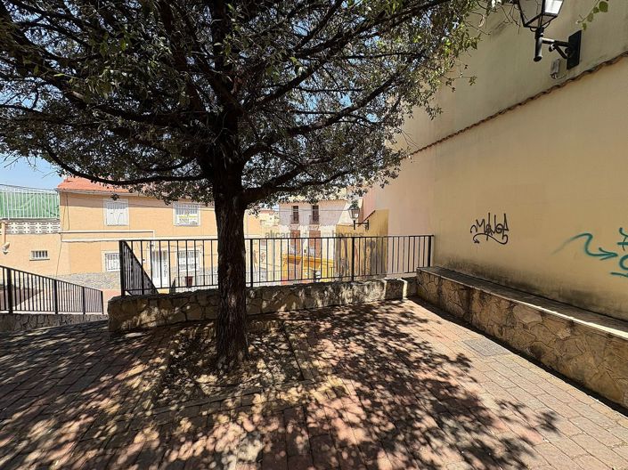 Image No.3-4 Bed Townhouse for sale