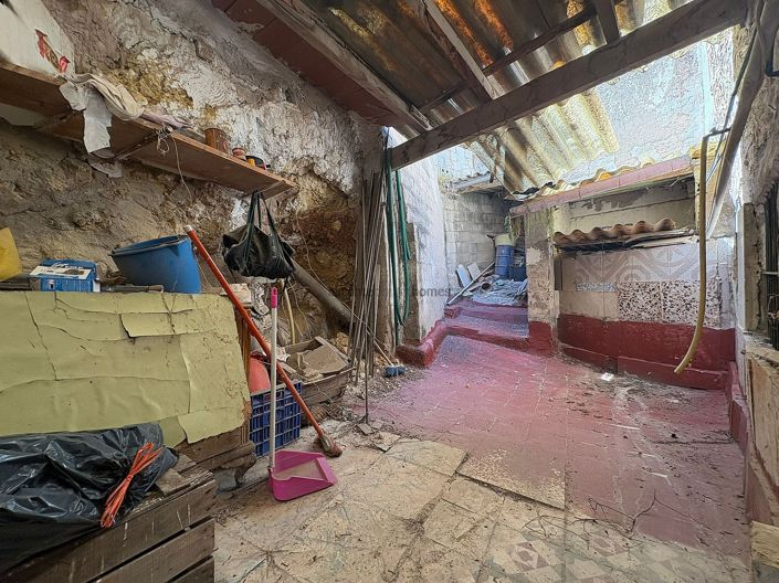 Image No.33-4 Bed Townhouse for sale