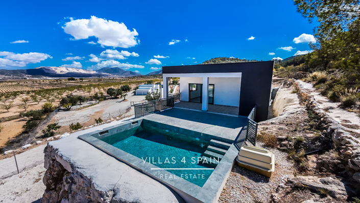 Image No.17-3 Bed Villa for sale