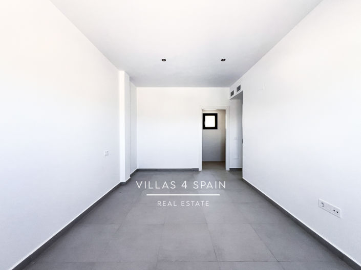 Image No.27-3 Bed Villa for sale