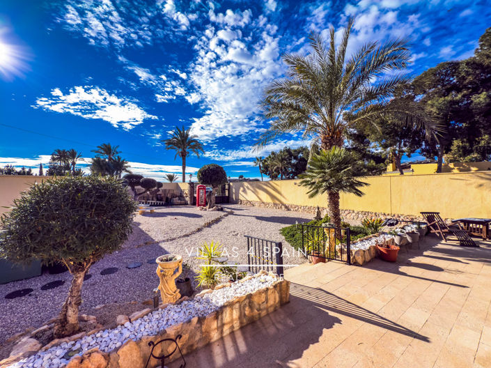 Image No.10-4 Bed Villa for sale