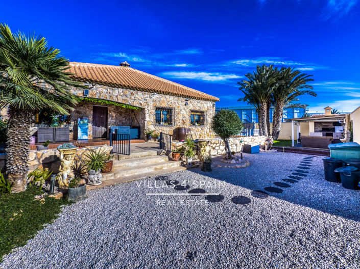 Image No.5-4 Bed Villa for sale