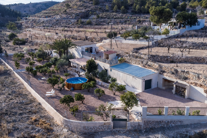 Image No.20-8 Bed Villa for sale