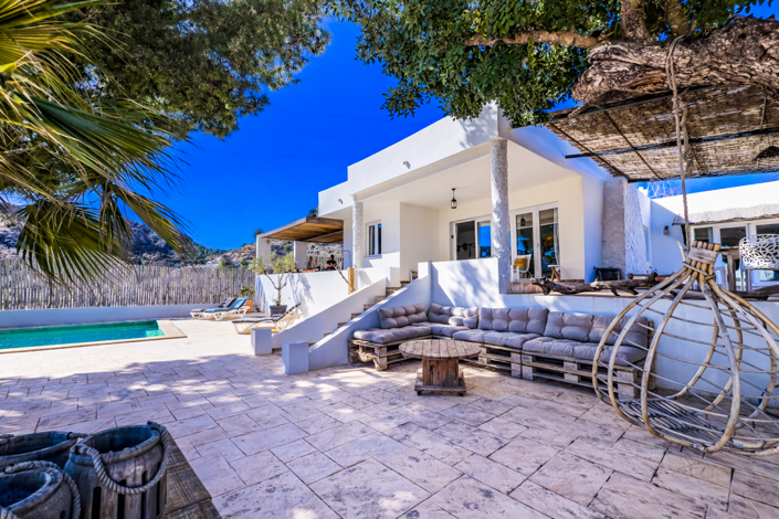 Image No.22-8 Bed Villa for sale