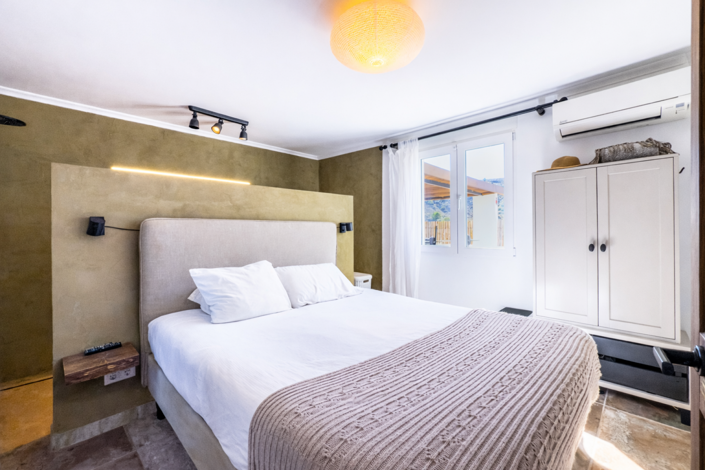 Image No.26-8 Bed Villa for sale