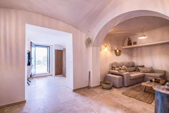 Image No.30-8 Bed Villa for sale