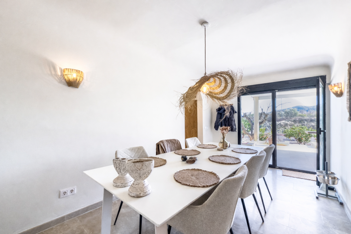 Image No.32-8 Bed Villa for sale