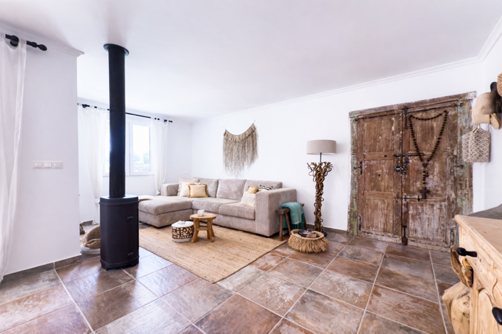 Image No.44-8 Bed Villa for sale