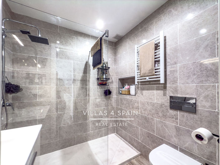 Image No.42-2 Bed Apartment for sale