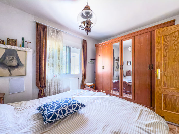 Image No.29-2 Bed Villa for sale