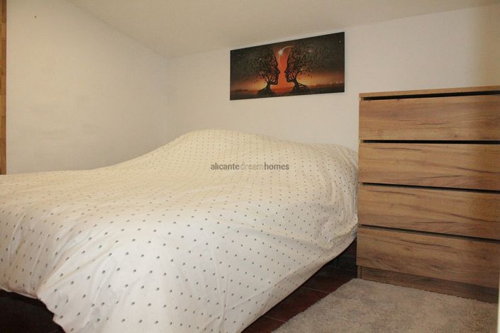 Image No.21-2 Bed Country House for sale