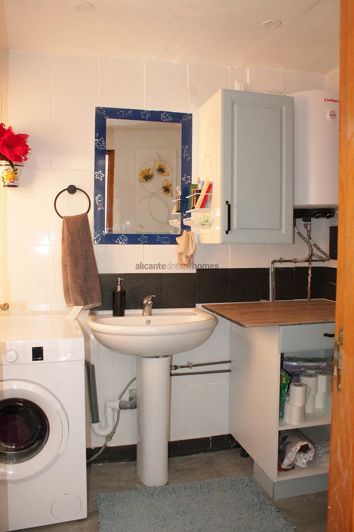 Image No.28-2 Bed Country House for sale