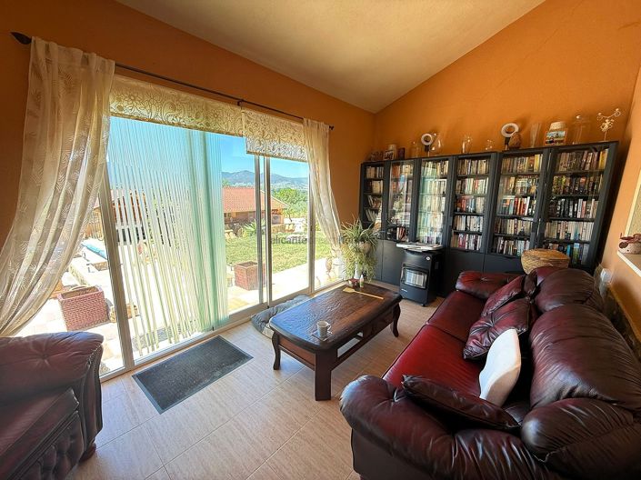 Image No.11-5 Bed Country House for sale