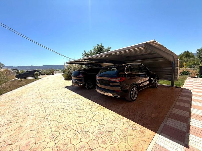 Image No.14-5 Bed Country House for sale