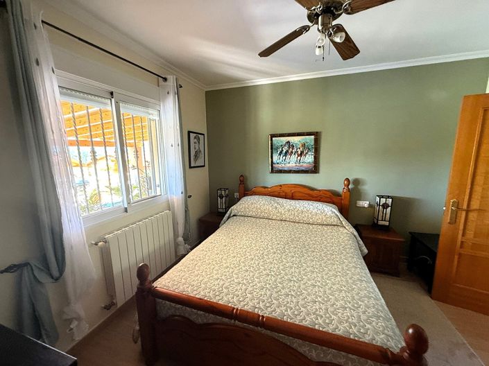 Image No.19-5 Bed Country House for sale