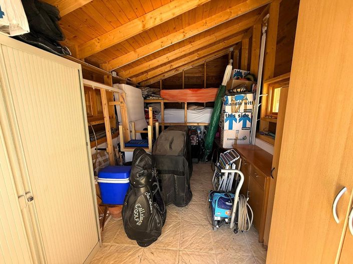 Image No.27-5 Bed Country House for sale