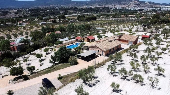 Image No.35-5 Bed Country House for sale