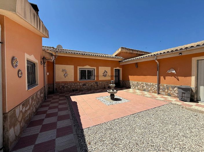 Image No.4-5 Bed Country House for sale