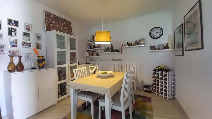 Image No.12-3 Bed Villa for sale