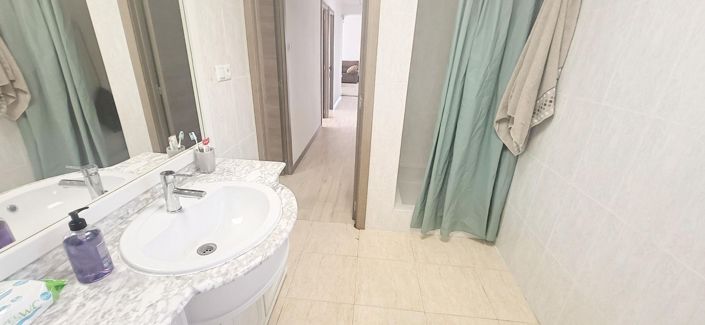 Image No.14-4 Bed Villa for sale