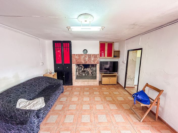 Image No.11-2 Bed Townhouse for sale