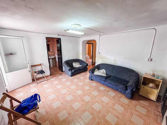 Image No.13-2 Bed Townhouse for sale