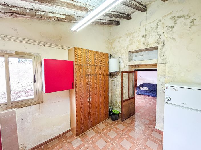 Image No.17-2 Bed Townhouse for sale