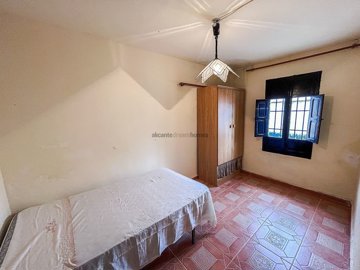 g4v2m0o7m0ka6kfbauk2t